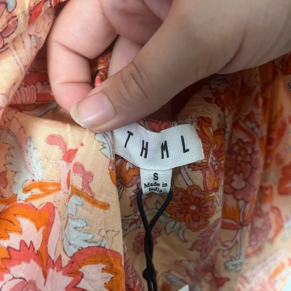 New THML floral puff sleeve pink orange peplum back tietop size small - Picture 6 of 7